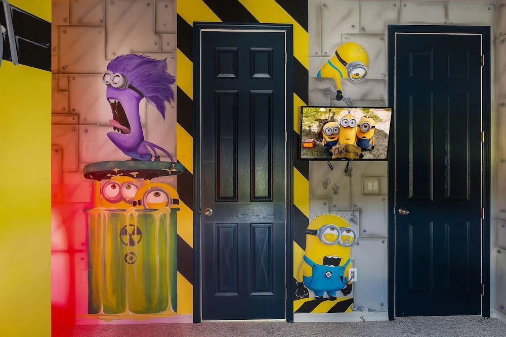 Sr010v: 9 Bed, Dinosaurs, Minions, Pool by Villatel