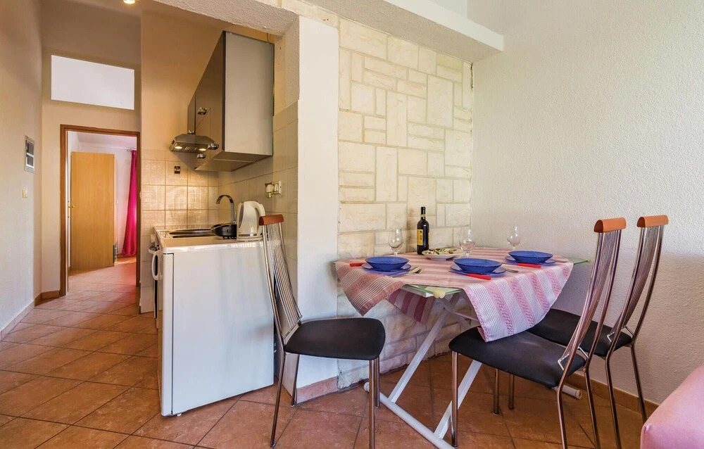 Beautiful Home in Banjole With Wifi and 3 Bedrooms