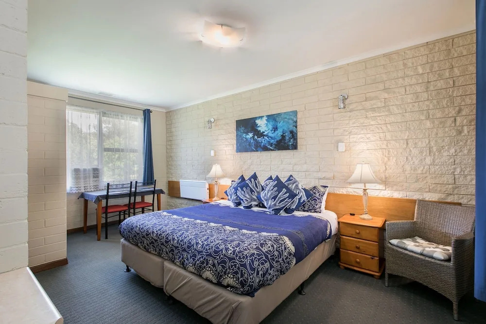 Allamar Motel