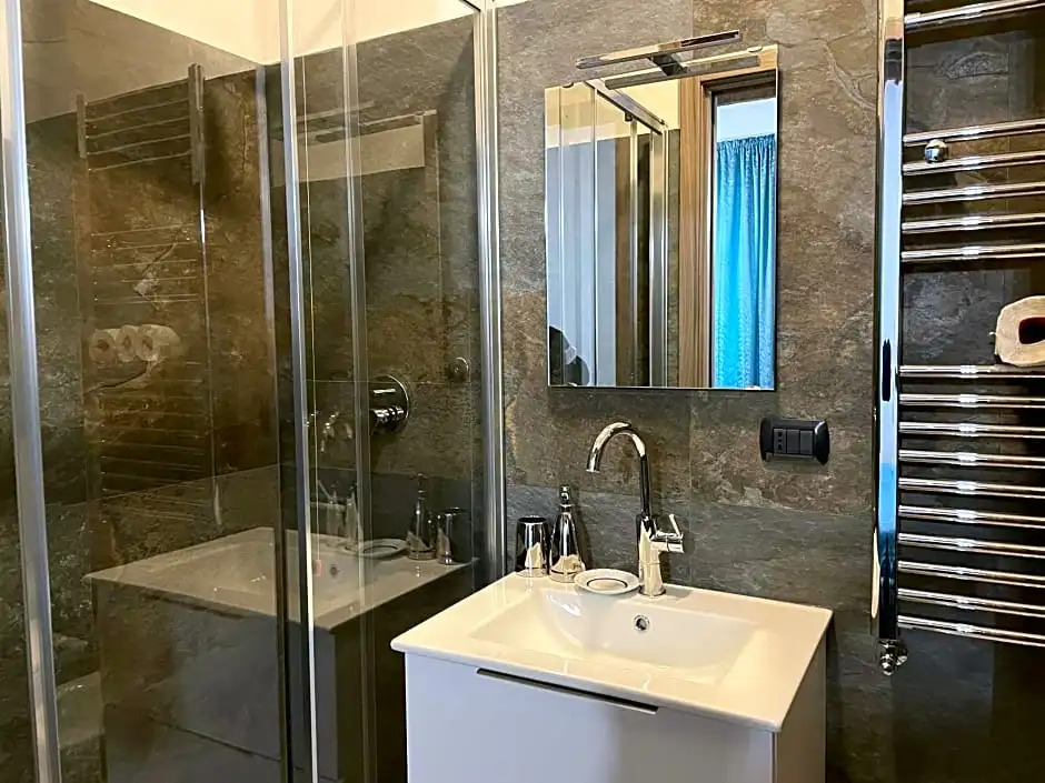 Poste Regie - Milan Guest House