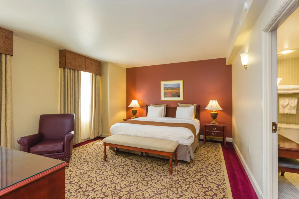 Marcus Whitman Hotel