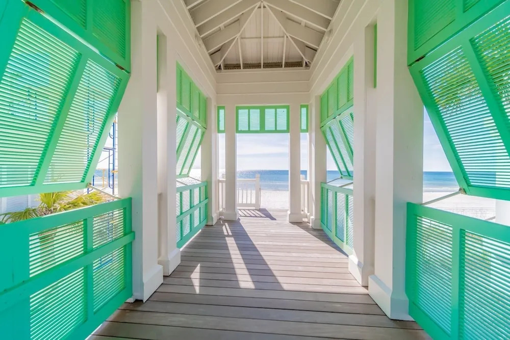 Sea La Vie 1 Bedroom Condo by RedAwning