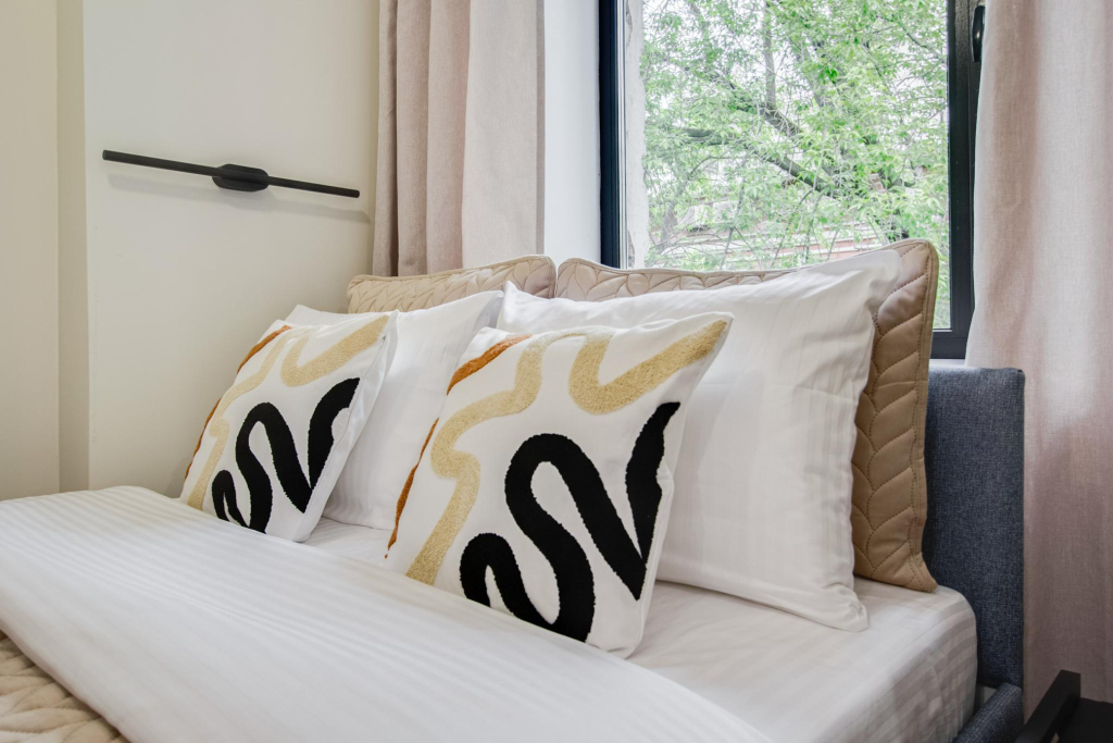 Студия EasyGuest у метро
 Рижская