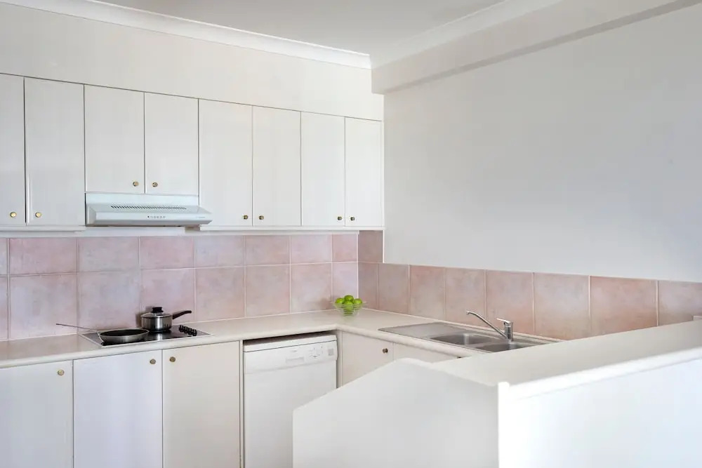 Soul Surfers Paradise 3 Bedroom Beach Apartment