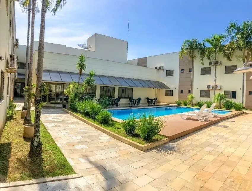 Gold Park Hotel .