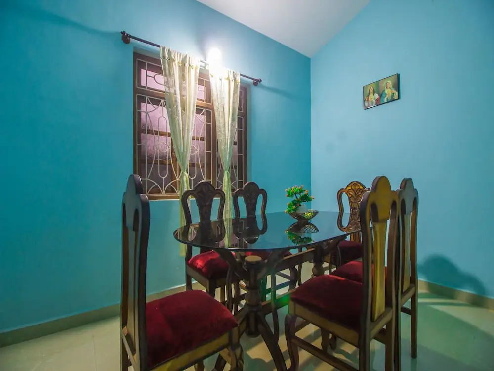 OYO 17410 Home 2BHK Goan Villa Calangute Beach