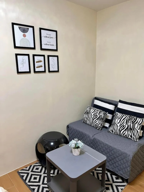 Staycation Seawind Condo 2BR Pool View