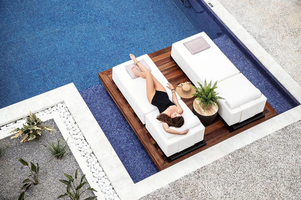 Beachfront Suite