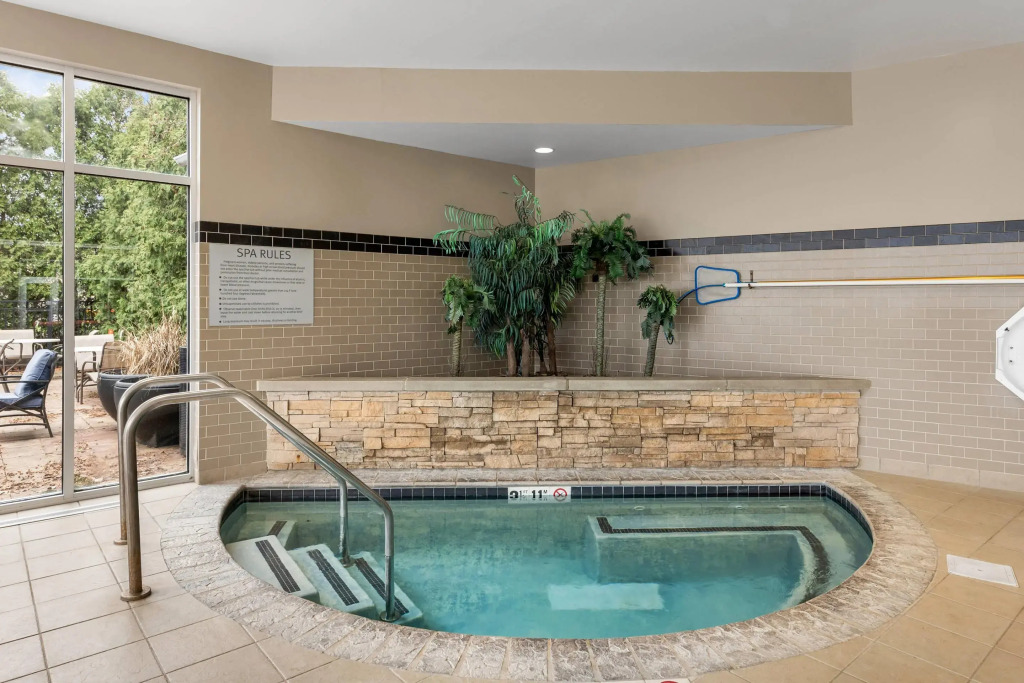 Cambria Hotel Columbus - Polaris