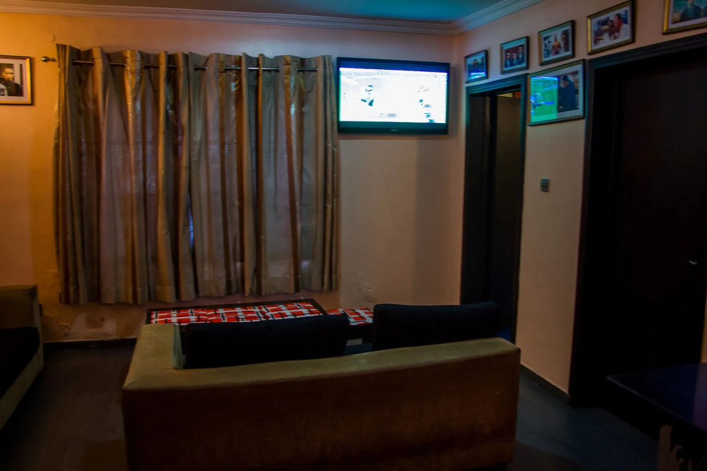 Precinct Comfort Services, Ikoyi