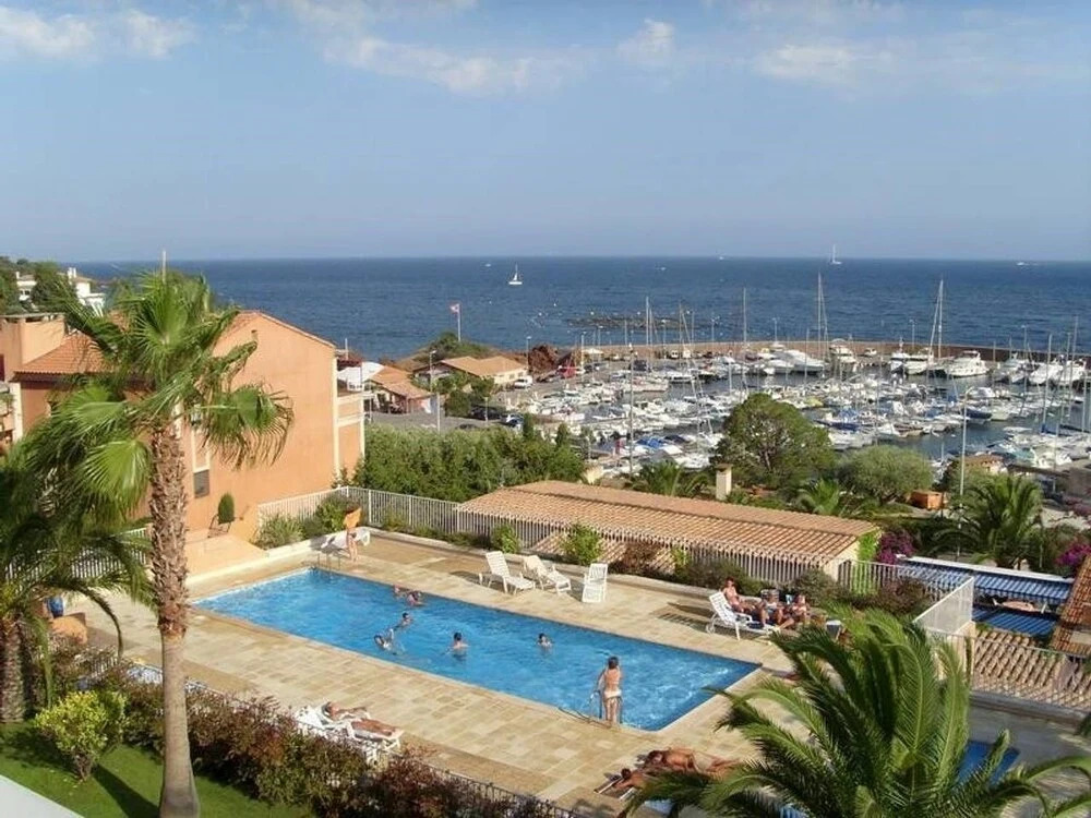 T1 Baie de la méditerranée vue mer