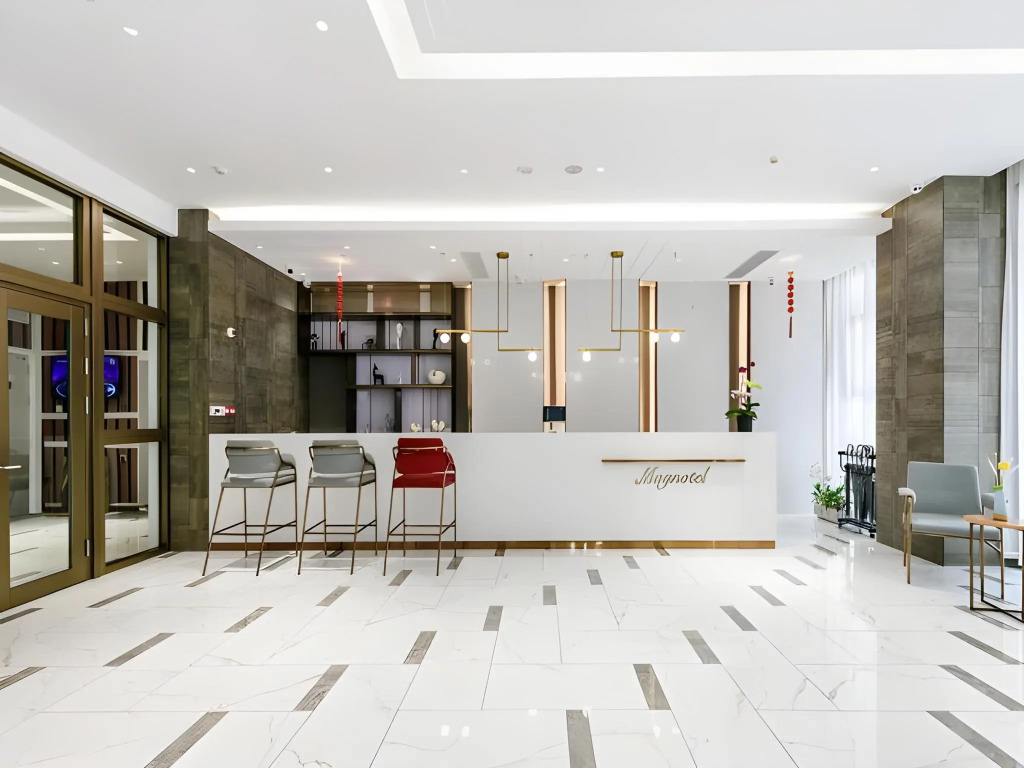 Magnotel Hotel (Dongxing Guomen Port)