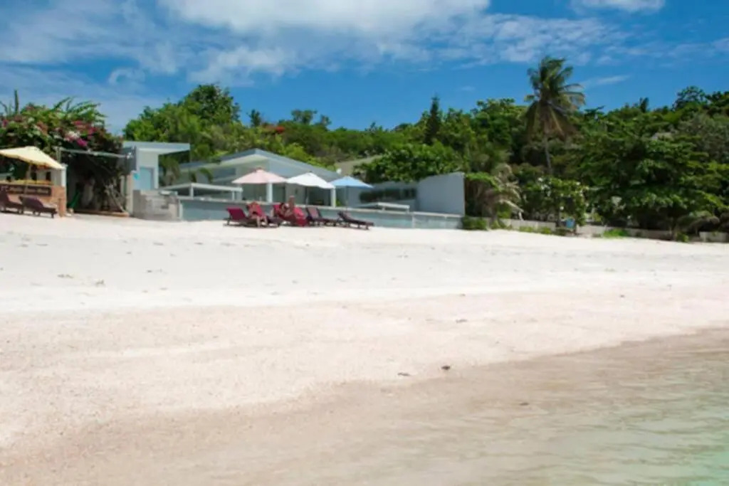 4 Bedroom 5 Palms Villa SDV104-20 seconds walk to beach -By Samui Dream Villas