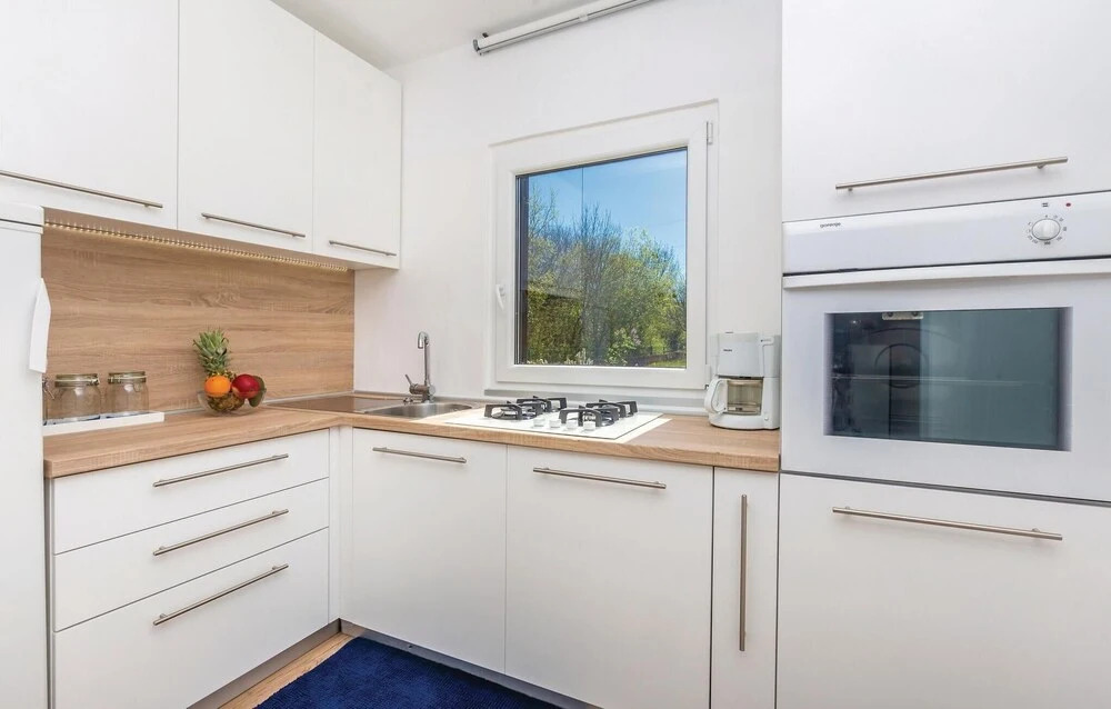 3 Bedroom Amazing Home In Malinska