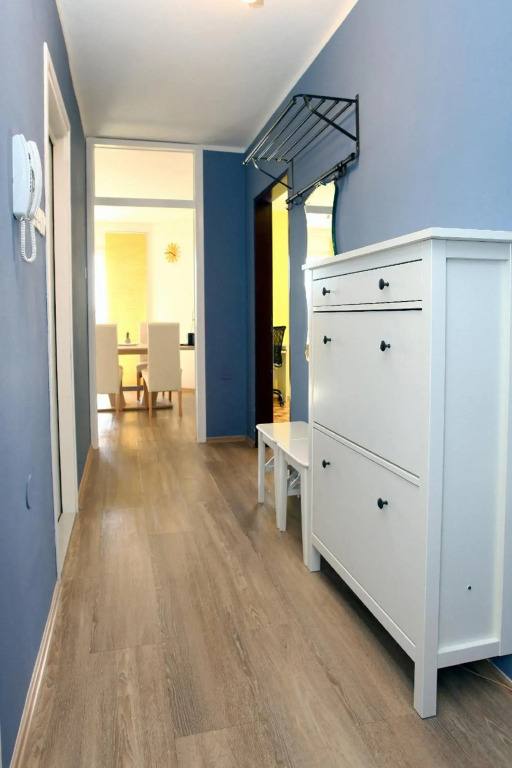 Three-Bedroom Spacious Modern Apartment SS