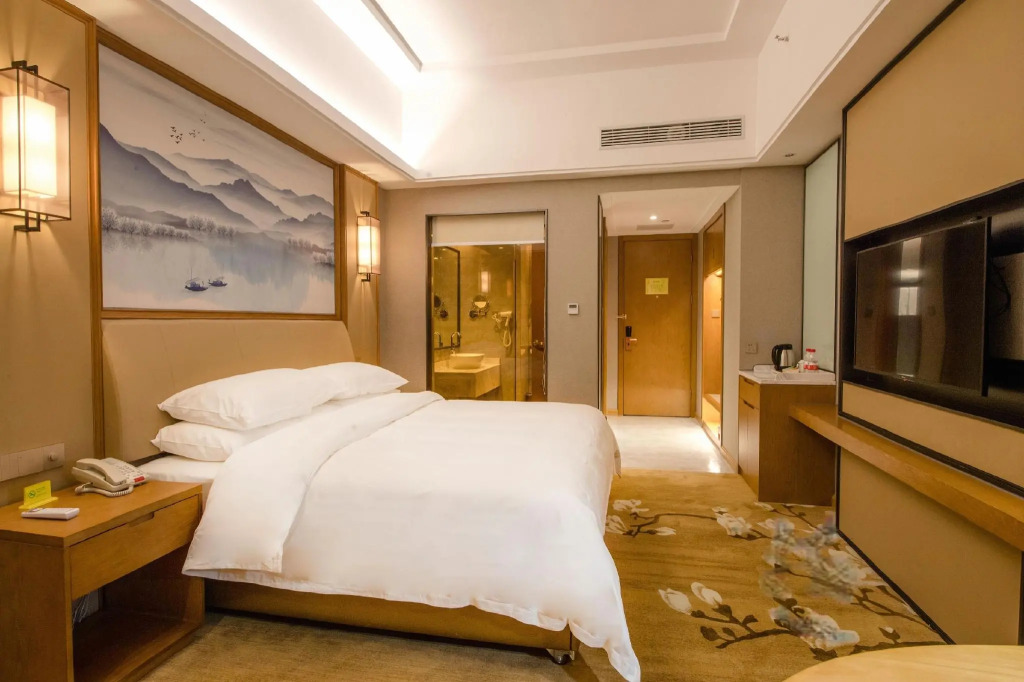 Vienna International Hotel (Loudi Stadium)
