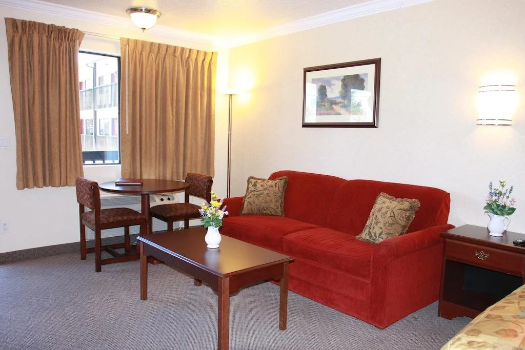 Western Royal Inn