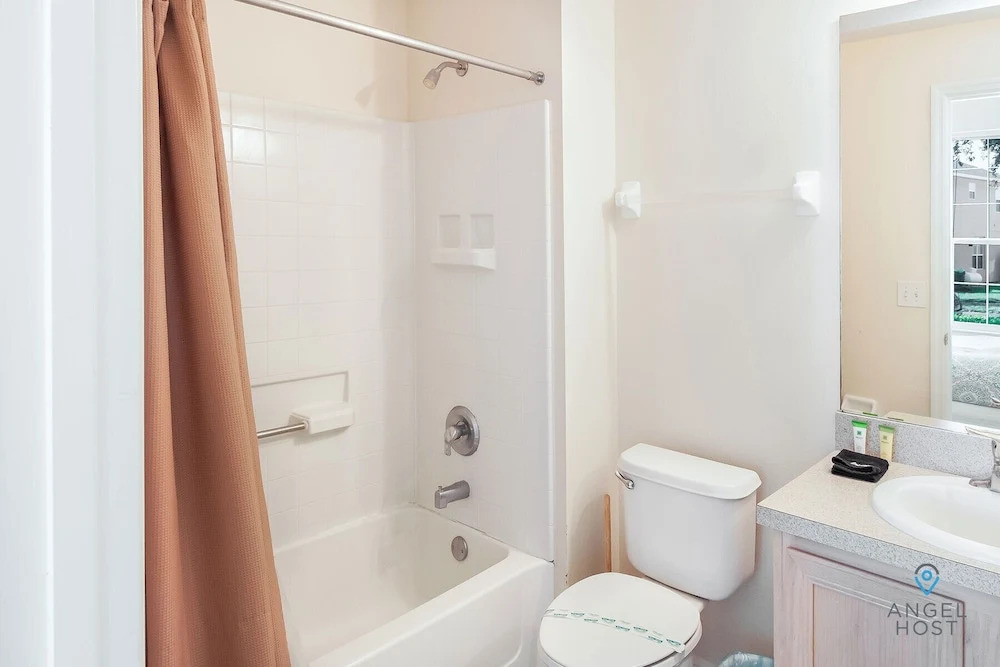 Home With Private Pool and Nature Trails Near Disney!