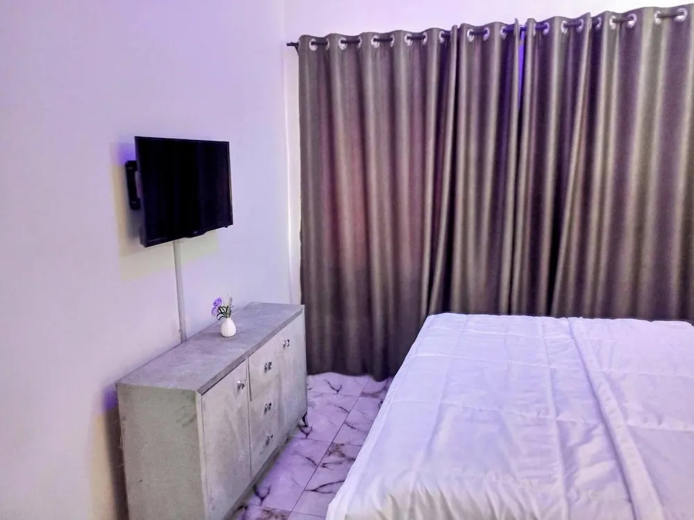 Lovely 2-bedroom Serviced Apartment With a Balcony