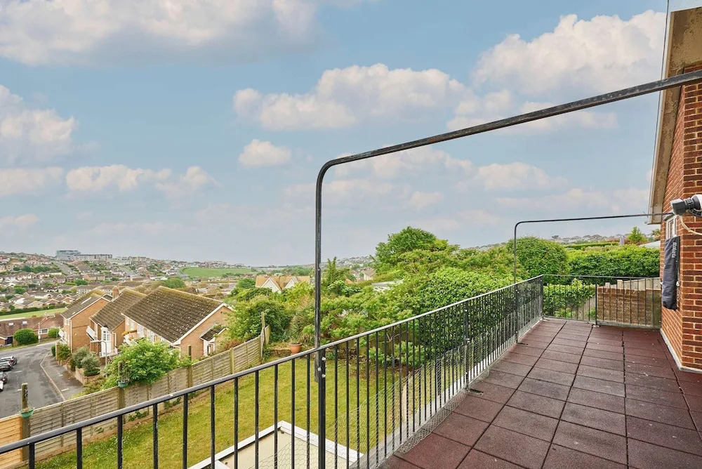 Host Stay Saltdean Sea View