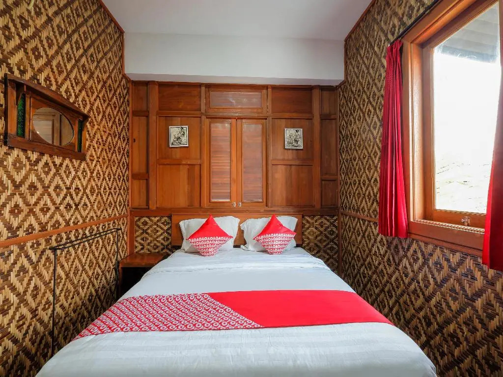 OYO 4016 Tan Jokteng Guest House