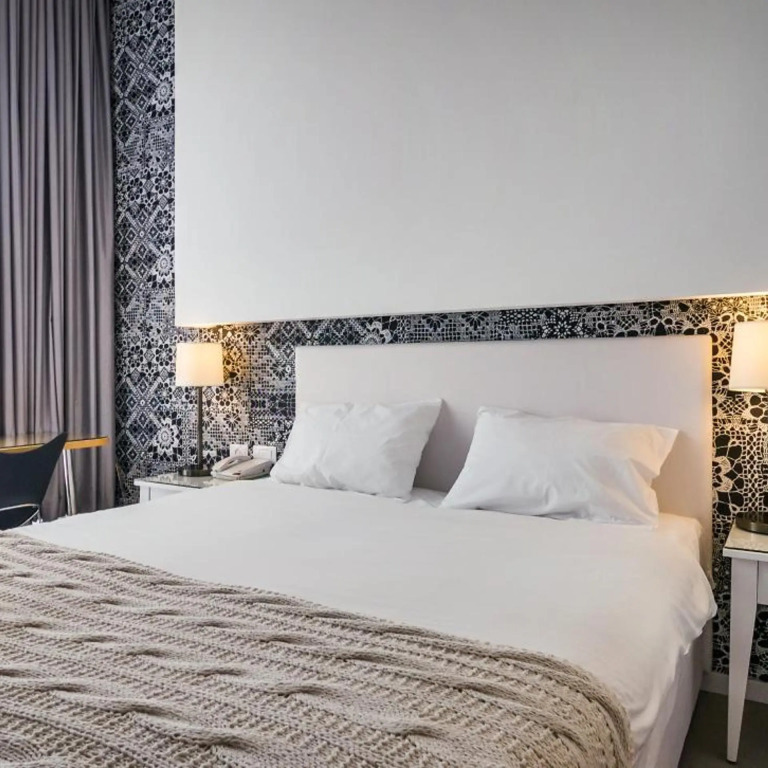 Метрополитен / Metropolitan Hotel