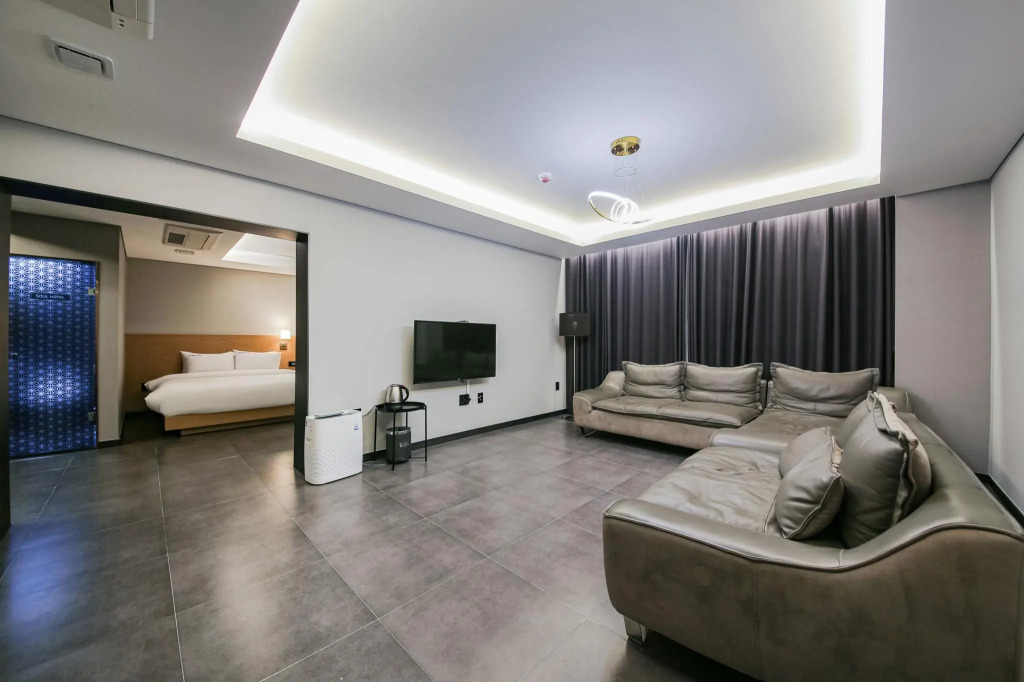 Soul Hotel