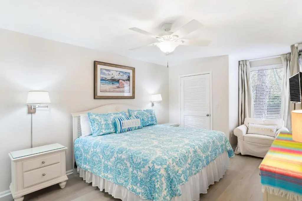 1315 Pelican Watch Villas-Beachfront & Amenities - on Sale