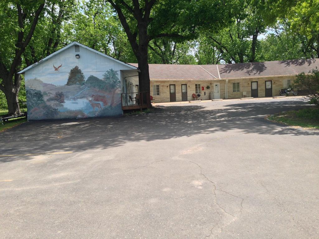 Simmer Motel