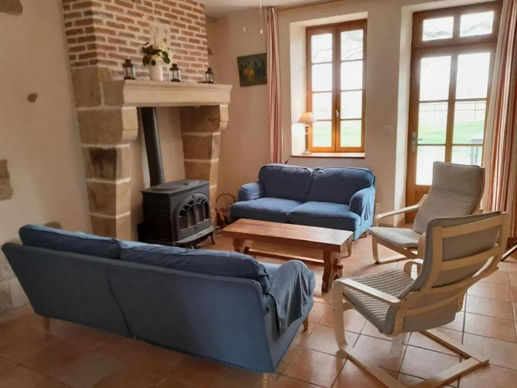 Gîte champêtre avec piscine et Wifi à Souvigny - FR-1-489-231