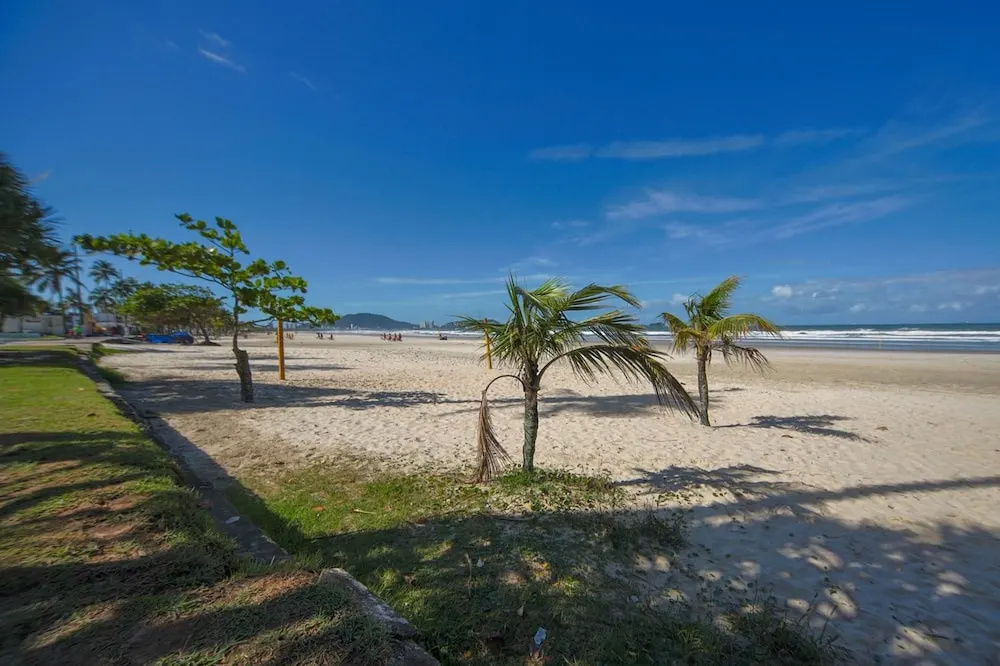 Apartamento Pet Friendly a 450m da Praia Enseada