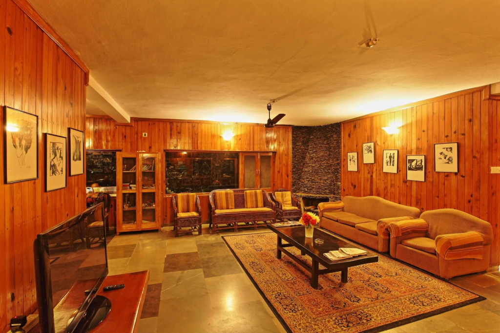 Cedar Lodge By Aahma