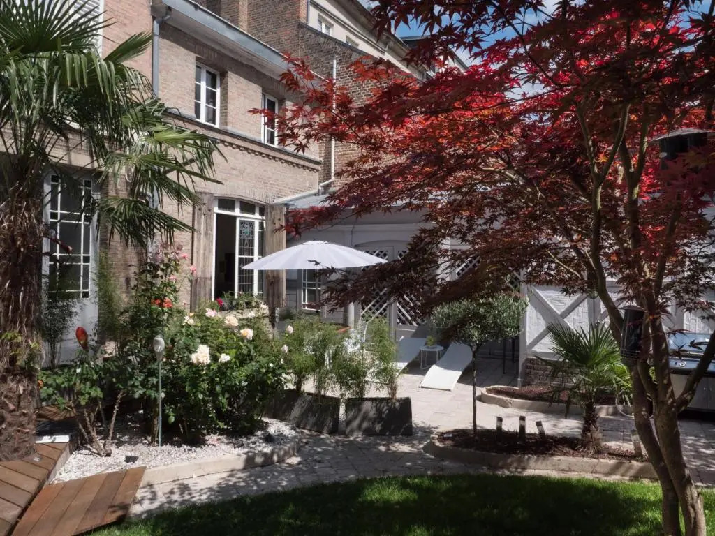 Une maison en ville Hypercentre - Spa