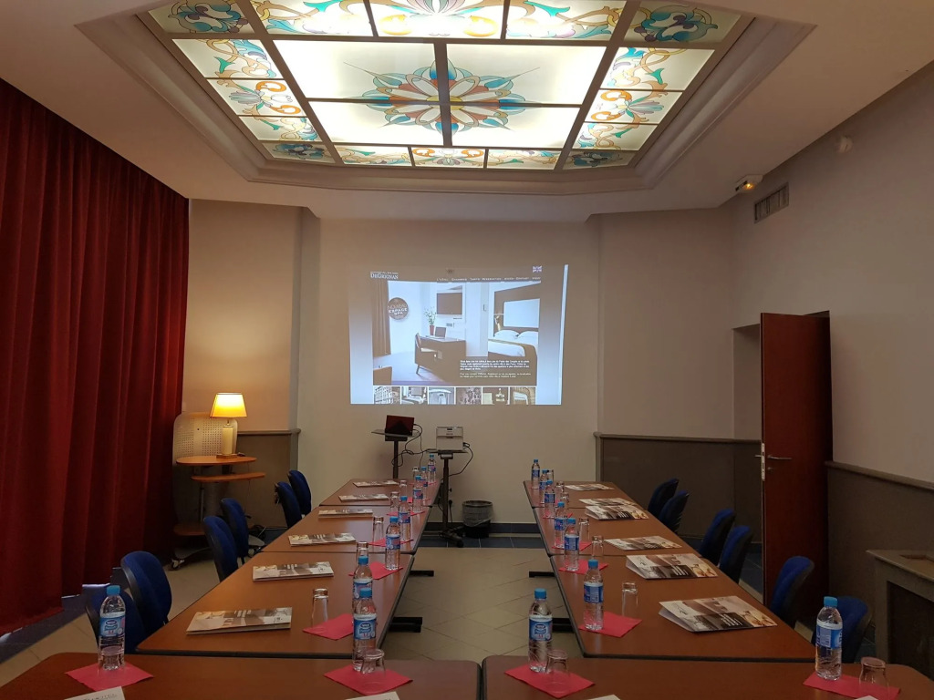 Brit Hotel de Grignan Vichy
