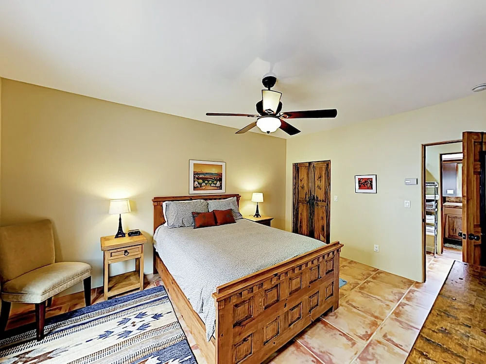 New Listing! Modern Adobe Condo W/ Fireplace Condo