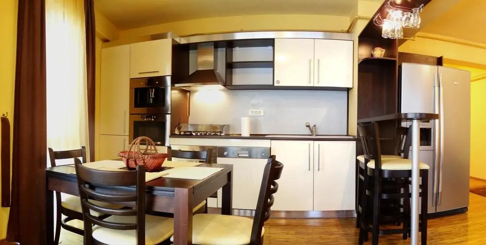 Apart holiday Tania Mamaia