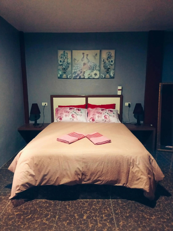 Peace Lily Studio Apartments Panglao