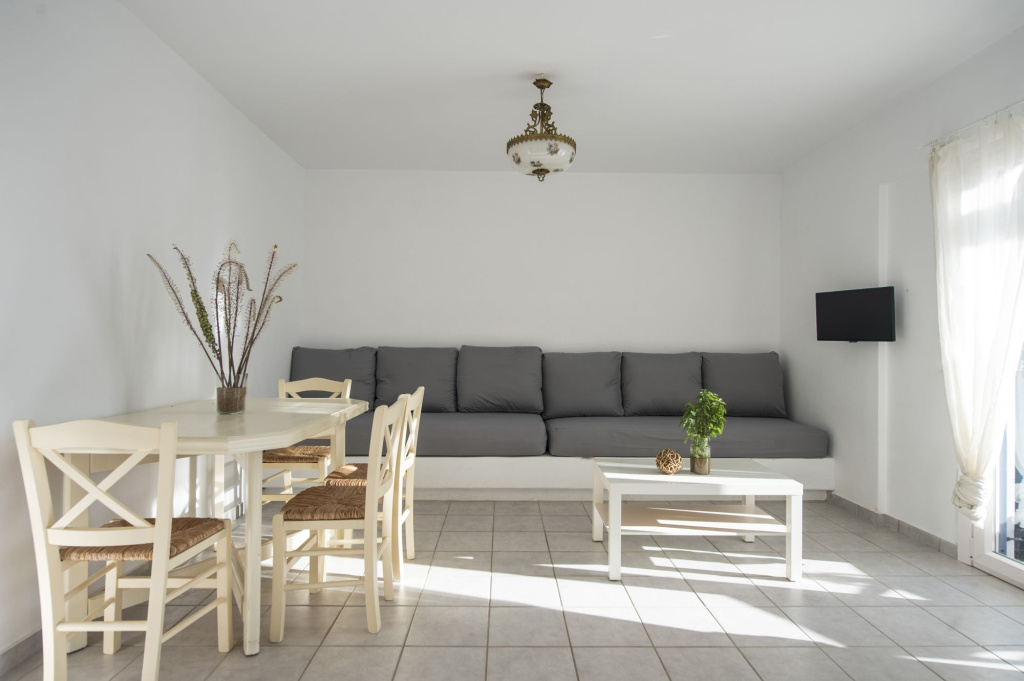 Cleopatra Seaside Homes, Logaras, Paros