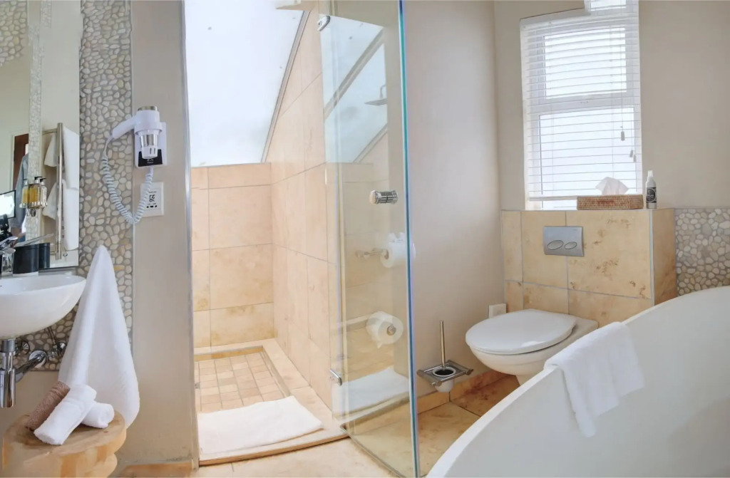 Periwinkle Lodge Guest House