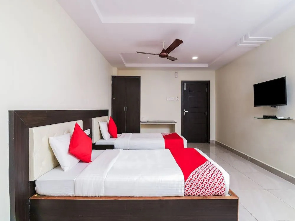 Oyo 26723 Rb Residency