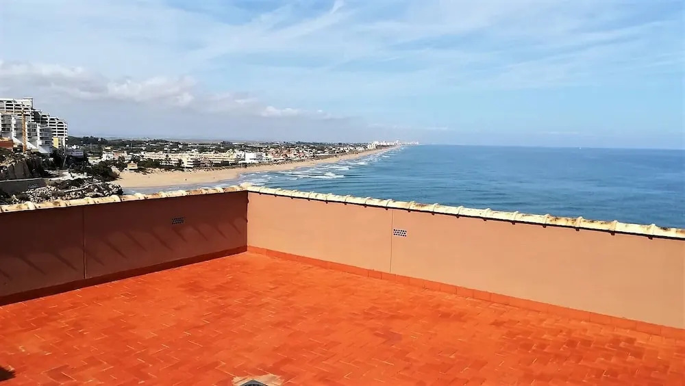 Aparthotel El Faro