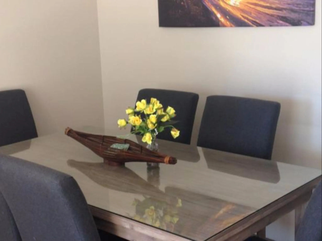 Sunsetcourt Budget holiday apartments surfers paradise