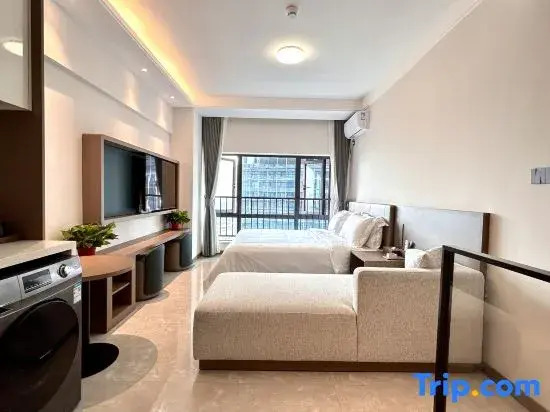 Yueguishan Boutique Stay (Longhu Haikou Tianjie Chengxi Station)