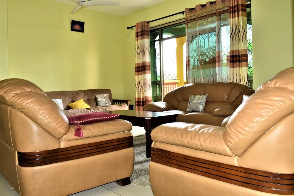 Fastcare Luxury Apartments/Villas