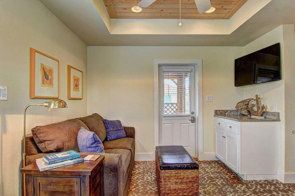 RNR - 1 Br Home