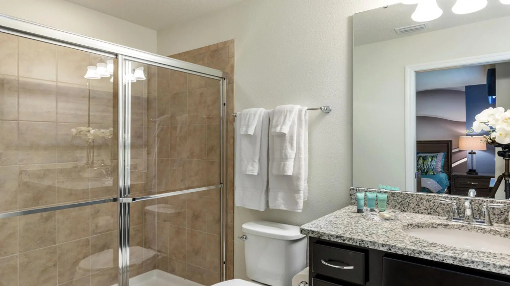 Modern 7BR Family Villa Close 2 Disney w Pool SPA