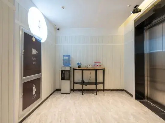 Ginza Jingsu Hotel (New Thailand Mao Road Bus Terminal)