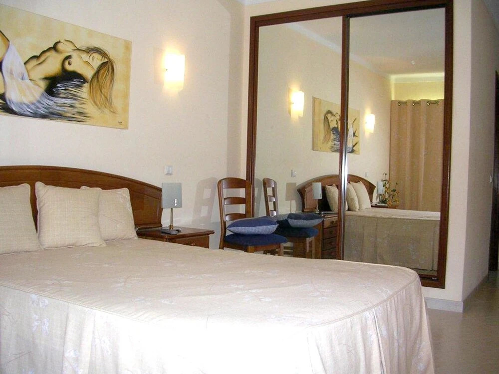 Apartment With 2 Bedrooms in Alvor, With Wonderful City View, Pool Acc