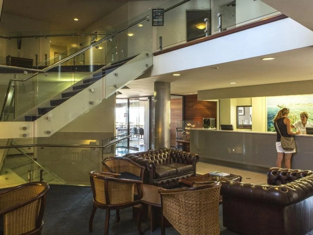 Ocean Centre Hotel
