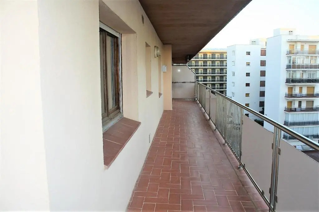 Apartamento con vista mar Rosas 5-8
